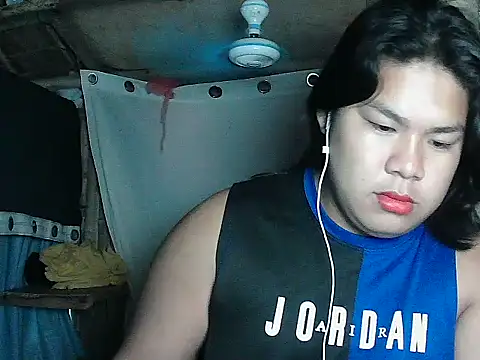 Huntrix2025 online show from 04/22/26, 08:21