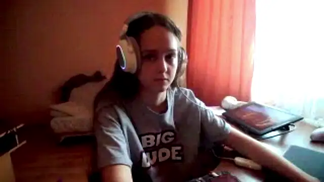 SharybbFace online show from 09/17/25, 01:46