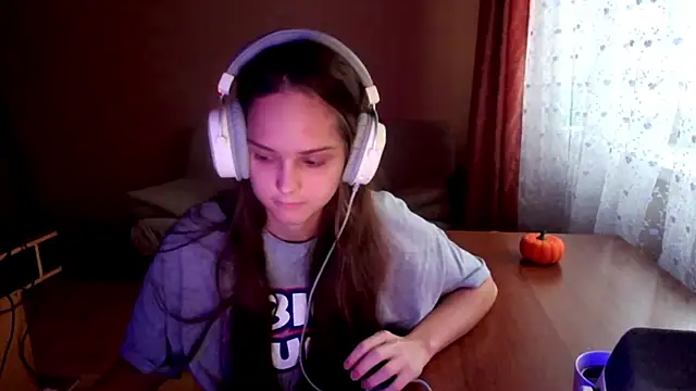 SharybbFace online show from 09/18/25, 03:14