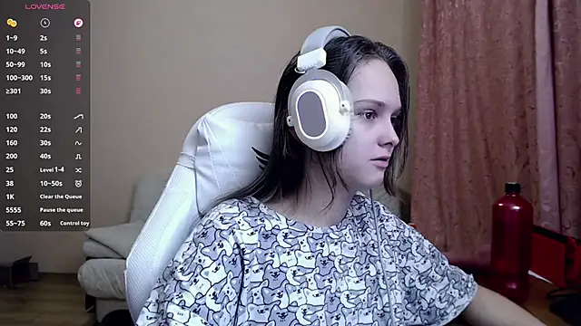 SharybbFace online show from 10/25/25, 03:07