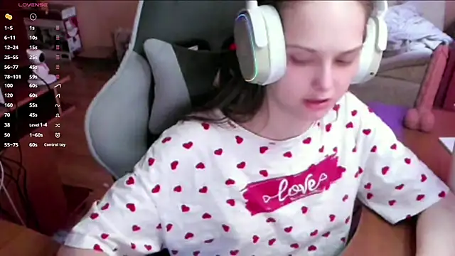 SharybbFace online show from 04/05/26, 03:09