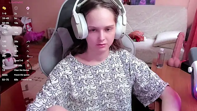 SharybbFace online show from 04/18/26, 03:05