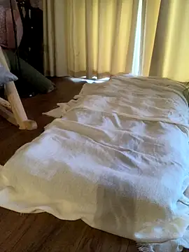 Mia Winters online show from 11/22/25, 04:06