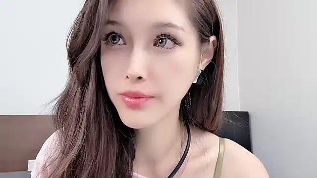 QiaoHui online show from 10/08/25, 08:17