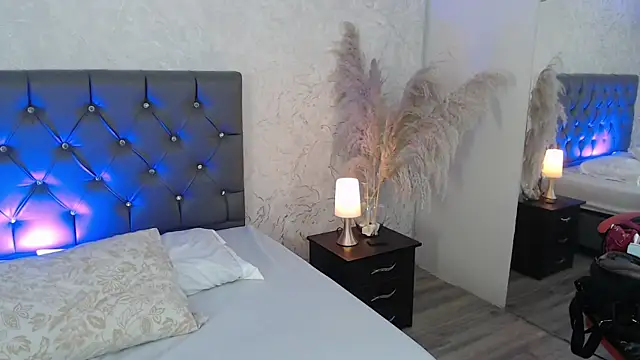 Sabriinaa Foxx online show from 04/01/26, 12:06