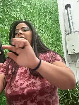 Snapshot of ROUSE_SINCLAIR chatting on 10/17/25, 07:27 ROUSE SINCLAIR online show from 10/17/25, 07:27