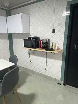 Snapshot of ROUSE_SINCLAIR chatting on 11/06/25, 09:15 ROUSE SINCLAIR online show from 11/06/25, 09:15