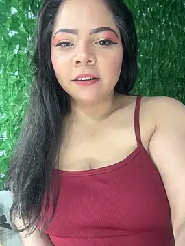 Snapshot of ROUSE_SINCLAIR chatting on 12/14/25, 04:29 ROUSE SINCLAIR online show from 12/14/25, 04:29