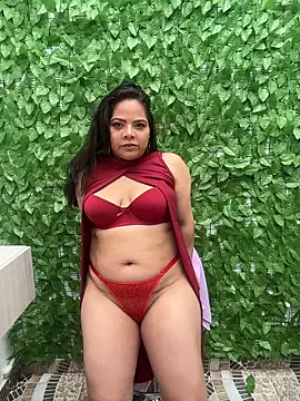 Snapshot of ROUSE_SINCLAIR chatting on 02/19/26, 04:03 ROUSE SINCLAIR online show from 02/19/26, 04:03