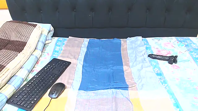 Snapshot of SexyBeverly_ chatting on 10/06/25, 02:25 SexyBeverly online show from 10/06/25, 02:25