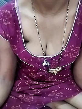 Snapshot of Sexy-Pinky chatting on 10/20/25, 02:56 Sexy-Pinky online show from 10/20/25, 02:56