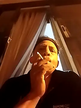 Snapshot of gabo_pajaso chatting on 10/04/25, 12:30 gabo pajaso online show from 10/04/25, 12:30