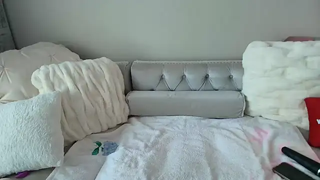 Snapshot of BarbieKarly chatting on 09/30/25, 07:30 BarbieKarly online show from 09/30/25, 07:30