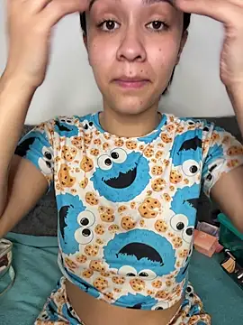 Isabella-Teen online show from 12/14/25, 02:06