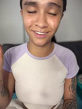 Isabella-Teen online show from 03/10/26, 02:05