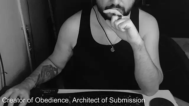 Snapshot of Lord_MasterX chatting on 09/25/25, 07:01 Lord MasterX online show from 09/25/25, 07:01