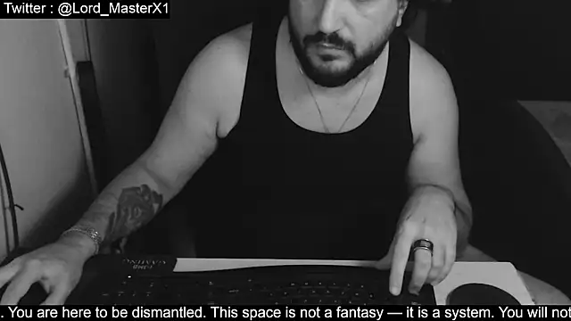 Snapshot of Lord_MasterX chatting on 09/29/25, 07:35 Lord MasterX online show from 09/29/25, 07:35