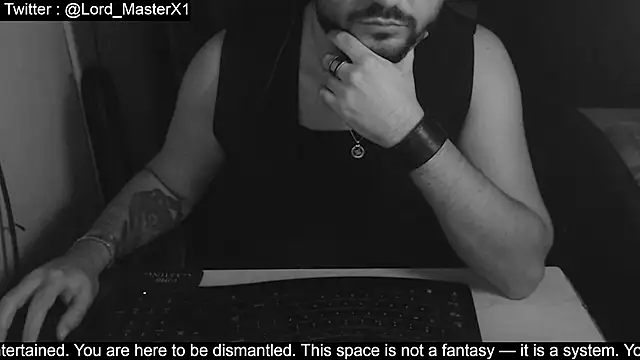 Snapshot of Lord_MasterX chatting on 10/10/25, 03:05 Lord MasterX online show from 10/10/25, 03:05