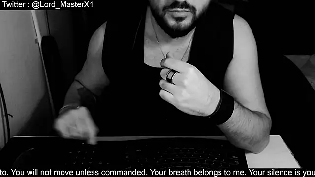 Snapshot of Lord_MasterX chatting on 10/17/25, 02:15 Lord MasterX online show from 10/17/25, 02:15