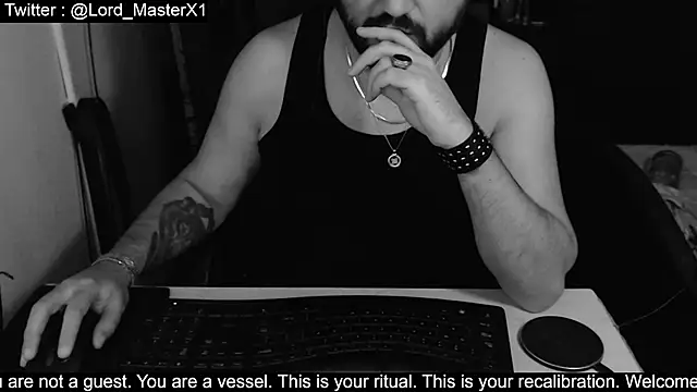 Snapshot of Lord_MasterX chatting on 11/25/25, 06:08 Lord MasterX online show from 11/25/25, 06:08