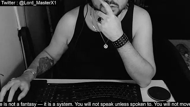 Snapshot of Lord_MasterX chatting on 11/30/25, 09:08 Lord MasterX online show from 11/30/25, 09:08