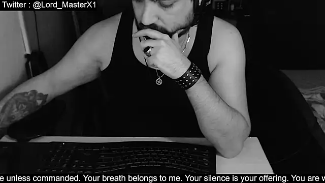 Snapshot of Lord_MasterX chatting on 12/21/25, 10:17 Lord MasterX online show from 12/21/25, 10:17