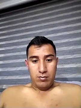 Snapshot of Benitocamelas93 chatting on 04/18/26, 06:50 Benitocamelas93 online show from 04/18/26, 06:50