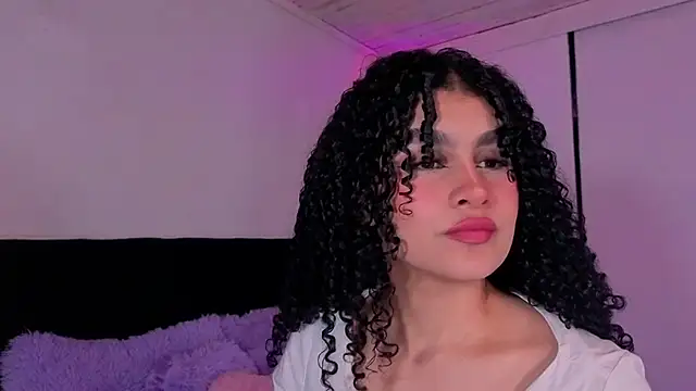 Snapshot of missvaneblake chatting on 05/17/26, 12:12 missvaneblake online show from 05/17/26, 12:12