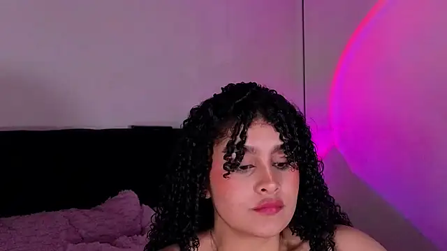 Snapshot of missvaneblake chatting on 07/01/26, 12:51 missvaneblake online show from 07/01/26, 12:51