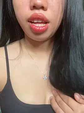 Snapshot of Rose-babyx chatting on 06/10/26, 02:23 Rose-babyx online show from 06/10/26, 02:23