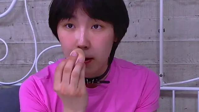 HeejinWang online show from 04/19/26, 08:44