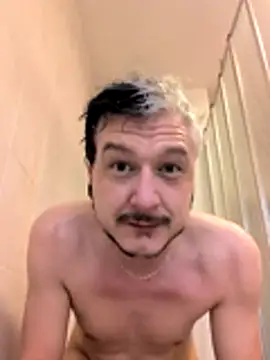 Snapshot of cruiserpup chatting on 11/22/25, 08:57 cruiserpup online show from 11/22/25, 08:57