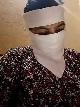 Love-890 online show from 10/28/25, 01:31