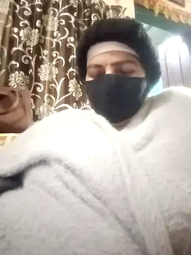 Love-890 online show from 12/18/25, 03:18