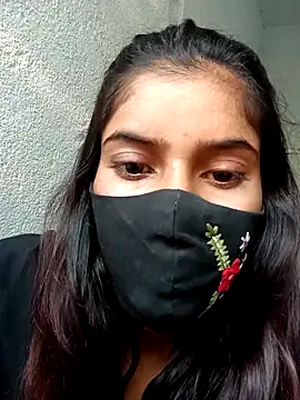 Aaisha-16 online show from 10/17/25, 02:04