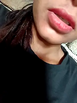 Aaisha-16 online show from 04/23/26, 03:30