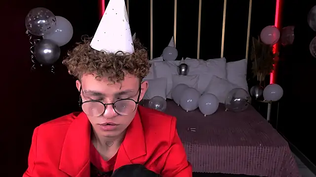 NathanCurl online show from 10/21/25, 07:31