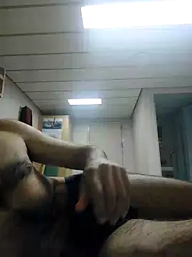 Alecumload online show from 12/20/25, 02:02