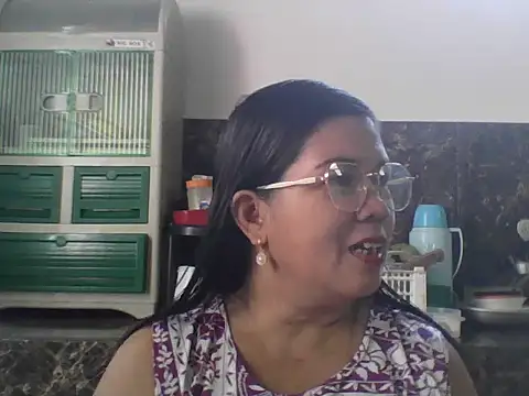 Snapshot of asian_bhebs1 chatting on 09/19/25, 12:12 asian bhebs1 online show from 09/19/25, 12:12