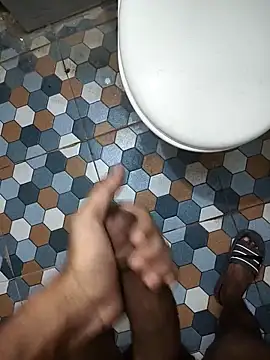 bold guy 1234 online show from 04/24/26, 12:18