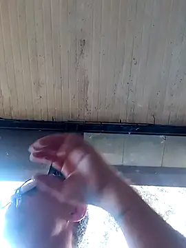 Snapshot of ElectricSystem14 chatting on 12/13/25, 08:47 ElectricSystem14 online show from 12/13/25, 08:47