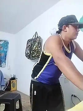 Alex man23 online show from 11/18/25, 02:17