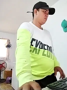 Alex man23 online show from 04/28/26, 12:10