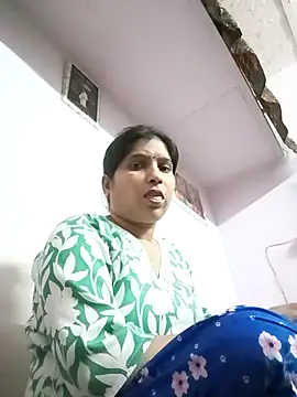 aliya-jaan71 online show from 04/12/26, 09:14