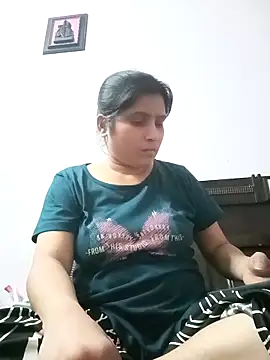aliya-jaan71 online show from 04/23/26, 02:41