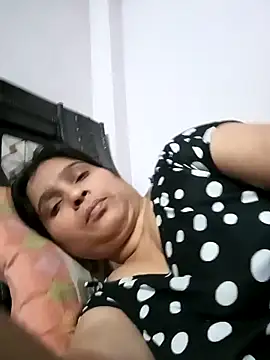 aliya-jaan71 online show from 05/04/26, 09:38