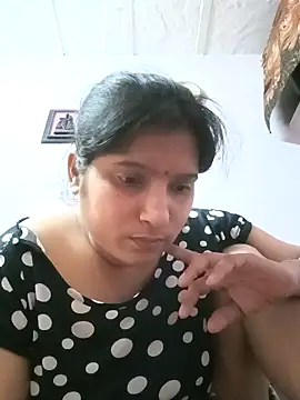 aliya-jaan71 online show from 05/05/26, 02:30