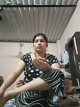 aliya-jaan71 online show from 05/31/26, 04:36