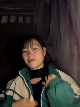 huong-18 online show from 11/22/25, 02:49