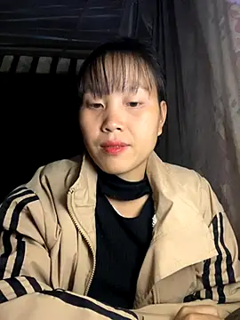 huong-18 online show from 11/28/25, 02:09